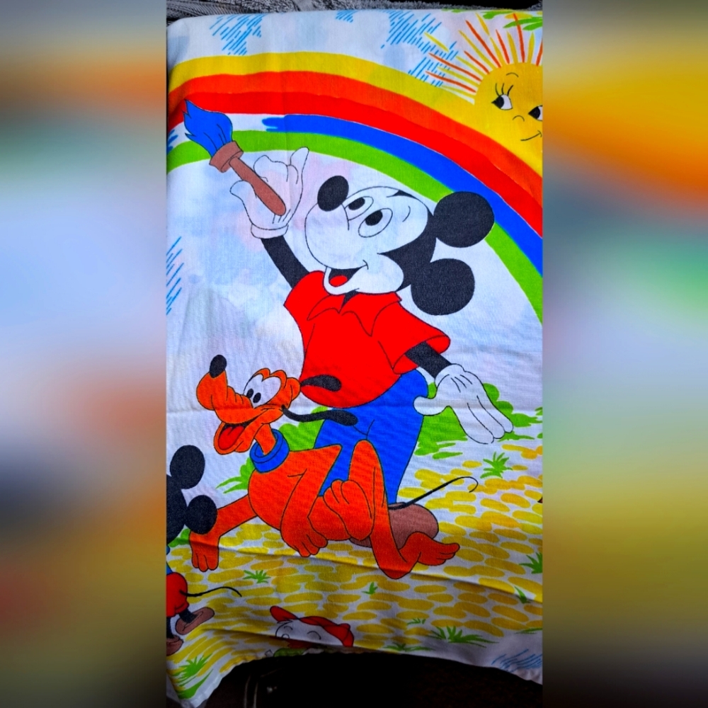 Vintage 80s Mickey, Donald, Pluto, Minnie & Others Iconic Fabric (Sheet)?